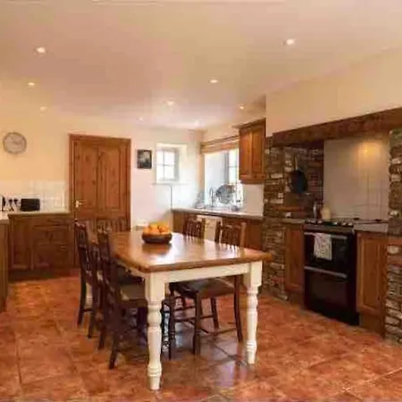 Stunning 4 Bedroom Farm House * York