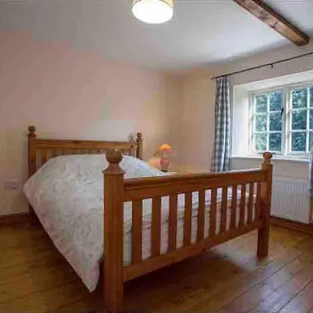 Stunning 4 Bedroom Farm House *
